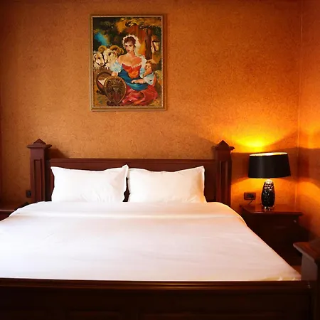 Hotel Balkan Crest Tirana